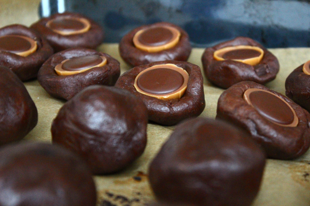 Schokoladenteig Toffifee gefüllt